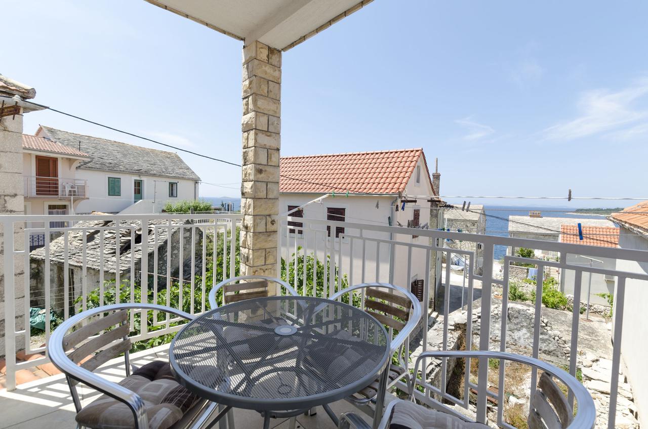 Apartments Mirko Primosten Ngoại thất bức ảnh