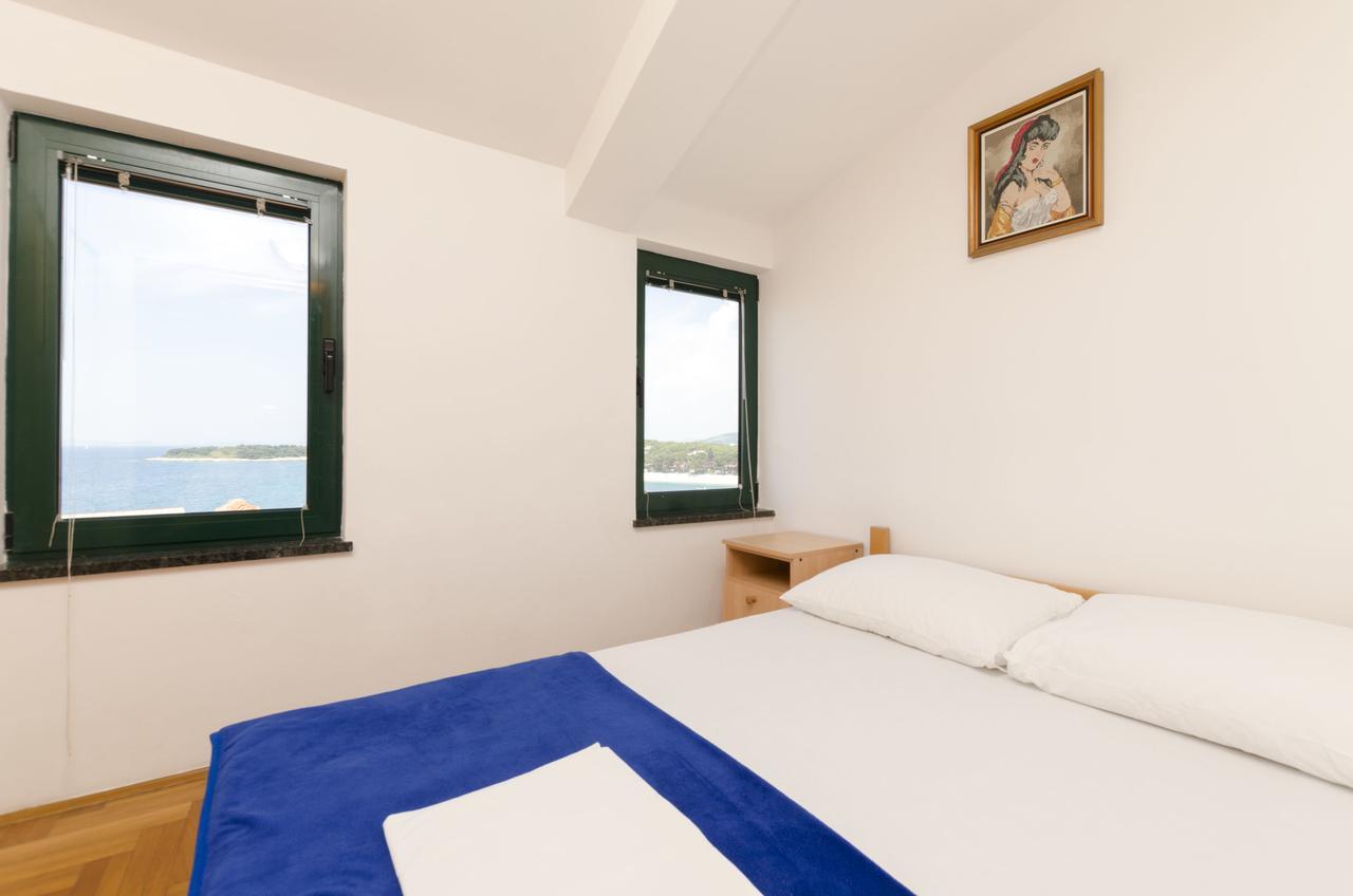 Apartments Mirko Primosten Ngoại thất bức ảnh