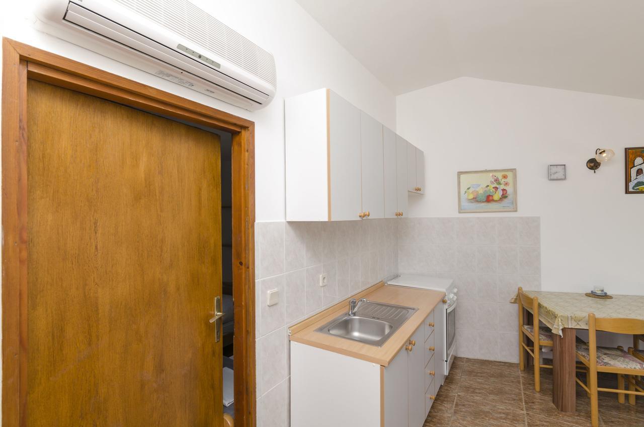 Apartments Mirko Primosten Ngoại thất bức ảnh