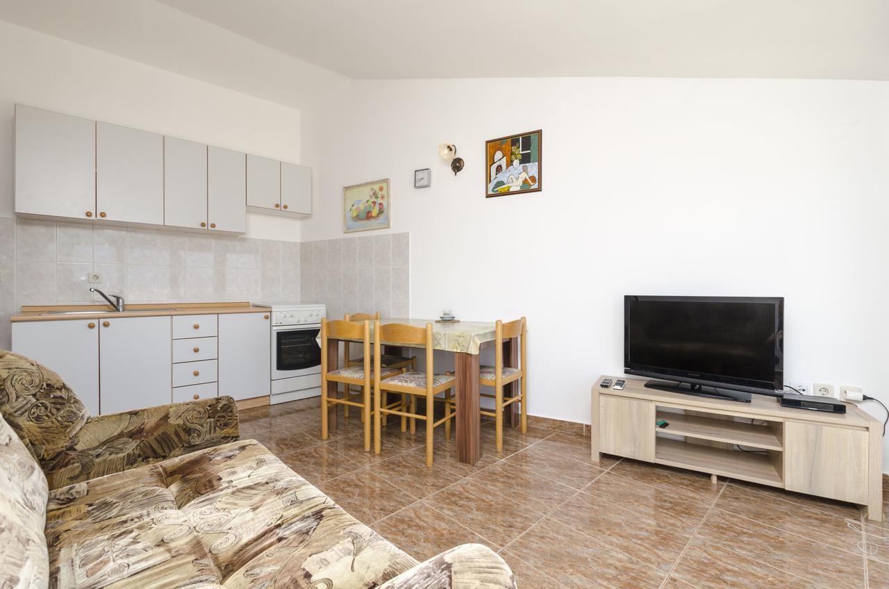 Apartments Mirko Primosten Ngoại thất bức ảnh