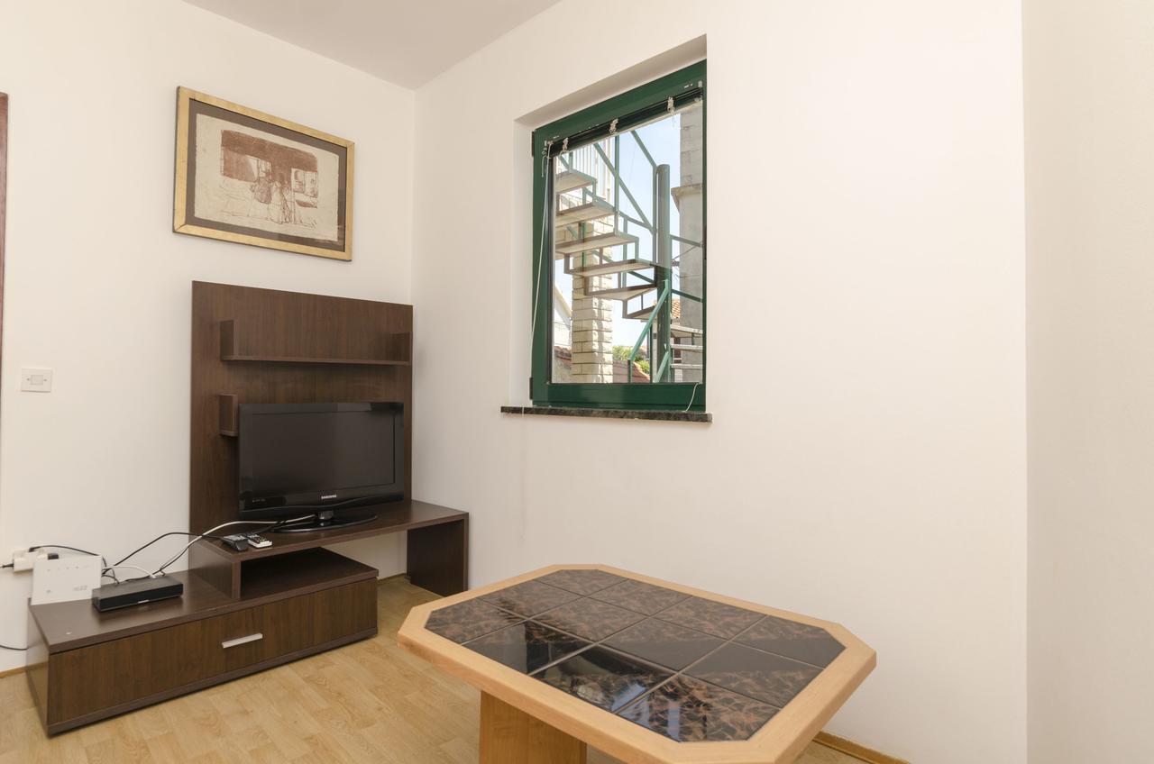 Apartments Mirko Primosten Ngoại thất bức ảnh