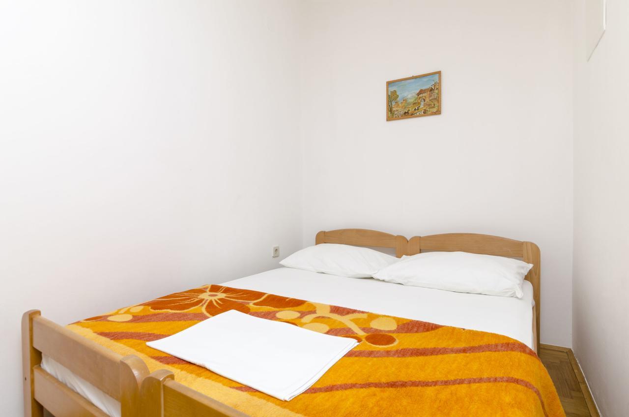 Apartments Mirko Primosten Ngoại thất bức ảnh